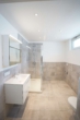 Badezimmer - Erstbezug!! Moderne 3-Zimmer-Wohnung mit Terrasse & Einbauküche – komfortables Wohnen in bester Lage