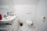 Gäste-WC - Licht, Raum & Stil: Beeindruckende Maisonette-Wohnung mit einzigartigem Schnitt
