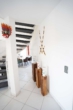 Wohnzimmer - Licht, Raum & Stil: Beeindruckende Maisonette-Wohnung mit einzigartigem Schnitt
