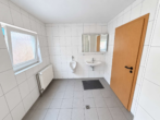 WC - UG - Werkstatt, Lager, Büro und Freifläche vereint – vielseitige Gewerbeimmobilie für Kfz und Handwerk