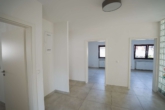 Flur - Platz für die ganze Familie! Modernisiertes 4-Parteien-Haus in Zellhausen – 110 qm – OG