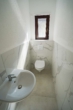 Gäste-WC - Platz für die ganze Familie! Modernisiertes 4-Parteien-Haus in Zellhausen – 110 qm – OG