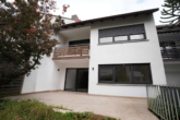 Hausansicht - Kernsaniertes Reihenhaus in direkter Feldrandlage mit Garten und Garage