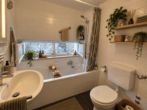 Badezimmer Visualisierung - Lichtdurchflutete 4-Zimmer-Wohnung im Dachgeschoss in ruhiger Lage von Gelnhausen