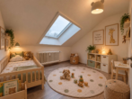 Arbeitszimmer Visualisierung - Lichtdurchflutete 4-Zimmer-Wohnung im Dachgeschoss in ruhiger Lage von Gelnhausen