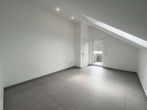 Schlafzimmer DG - Exklusives Wohnen auf zwei Ebenen – Maisonettewohnung mit zwei Balkonen und Garage in Bestlage