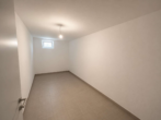 Kellerraum KG - Exklusives Wohnen auf zwei Ebenen – Maisonettewohnung mit zwei Balkonen und Garage in Bestlage