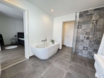 Badezimmer - Einziehen und Wohlfühlen – Möblierte Wohnung in bester Altstadtlage in Seligenstadt