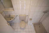 Badezimmer - Einziehen & Wohlfühlen – gepflegte 2-Zimmer-Wohnung mit Balkon