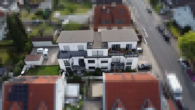 Hausansicht - Modernes Mehrfamilienhaus mit 6 Wohneinheiten – Wärmepumpe, WDVS, Glasfaser uvm.