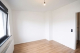 1. OG Büro - Modernes & kernsaniertes Reihenhaus am Feldrand – lichtdurchflutet mit Garten und Garage