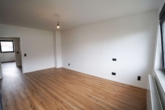 1. OG Schlafzimmer - Modernes & kernsaniertes Reihenhaus am Feldrand – lichtdurchflutet mit Garten und Garage