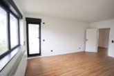 1. OG Schlafzimmer - Modernes & kernsaniertes Reihenhaus am Feldrand – lichtdurchflutet mit Garten und Garage