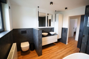 Modernes & kernsaniertes Reihenhaus am Feldrand – lichtdurchflutet mit Garten und Garage, 63512 Hainburg, Reihenmittelhaus