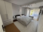Schlafzimmer - Einfamilienhaus inkl. Metzgerei und Lagerhallen in bester Lage