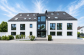 Außenansicht - Barrierefreie 3-Zimmer-Wohnung im 1. OG mit Aufzug & Südbalkon