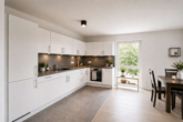 Küche_visualisiert - Barrierefreie 3-Zimmer-Wohnung im 1. OG mit Aufzug & Südbalkon