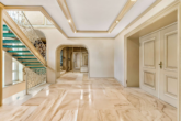Eingangsbereich - Unternehmervilla mit Charakter und historischem Charme