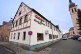 Hausansicht - Traditionsgasthof mit Zukunft für vielfältige Nutzung und separater 4-Zimmer-Wohnung