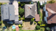 Hausansicht - Willkommen in Ihrem neuen Zuhause-ein Bungalow mit viel Platz und vielseitigen Nutzungsmöglichkeiten