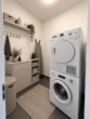 Hauswirtschaftsraum (Visual) - Wohnen mit besonderem Flair: Lichtdurchflutete 2-Zimmer-Wohnung mit Rundumbalkon und TG-Stellplatz