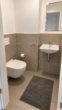 Gäste-WC - MODERNE 3-ZIMMER-WOHNUNG – WESTBALKON – BLICK INS GRÜNE – 2 STELLPLÄTZE