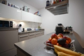 Küche - Elegantes Eigentum! 4-Zi. EG- Wohnung – 138 m² – Seligenstadt – Garten – Aufzug u. TG-Stellplätze –