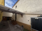 Eingang - Gemütliches Eigenheim mit Innenhof und Carport