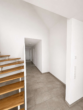 Flur - Moderne 3-Zimmer-Dachgeschosswohnung auf zwei Ebenen mit Kücheninsel, Balkon & 2 Stellplätzen