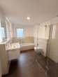 Badezimmer - Privatsphäre, Komfort, Wertstabilität – Stilvolle 4-Zimmer-Wohnung mit Garten Seligenstadt