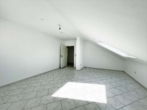 Wohnzimmer - hochwertige 3 -Zimmer-Eigentumswohnung inkl. Carport in Seligenstadt !