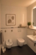 Gäste-WC - Moderne 3-Zimmer-Wohnung mit Einbauküche, Balkon, TG-Stellplatz uvm.