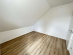 Arbeitszimmer - Barrierefreie und topmoderne 4-Zimmer-DG-Wohnung W7 mit Balkon und Loggia in Rodgau Jügesheim
